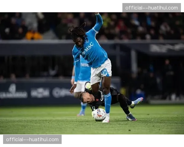 那不勒斯2-1逆转博洛尼亚，全场完成23次射门，创本月单场纪录